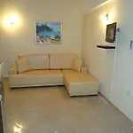 Queen Apartment