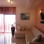 Queen Trogir